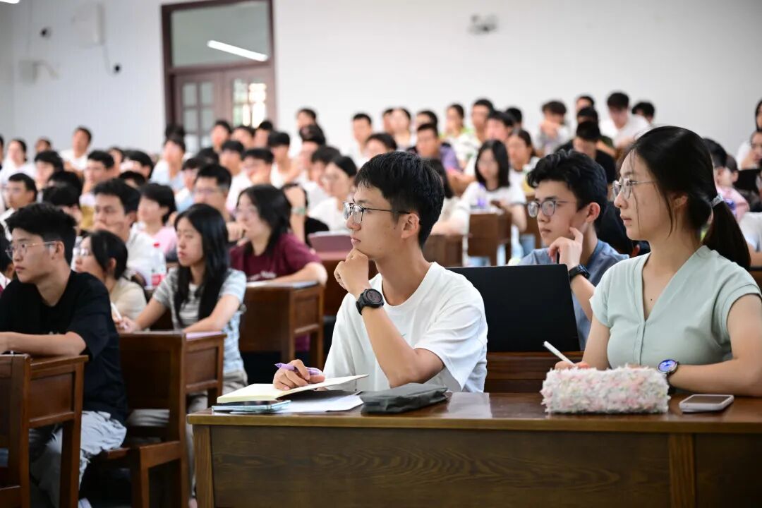 多图直击！同济大学开学第一天，元气满满！