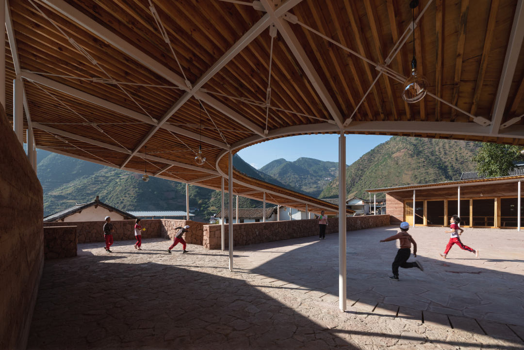 中国首位！同济大学袁烽教授斩获国际建筑师协会建筑技术奖-同济大学新闻网