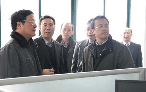 校领导到同济汽车设计研究院调研工作