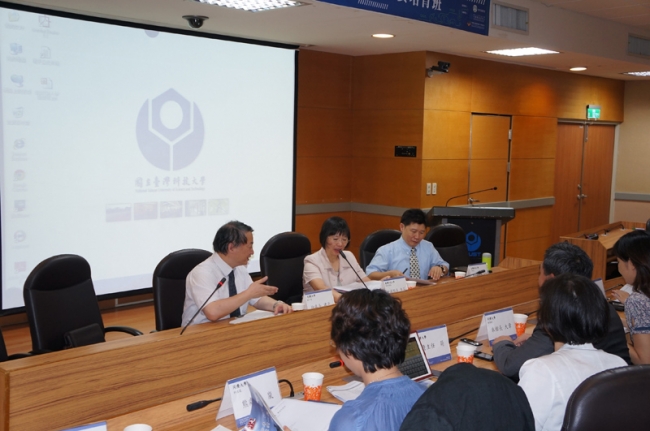 与台湾科技大学有关部门负责人座谈交流1 与台湾科技大学有关部门负责人座谈交流1