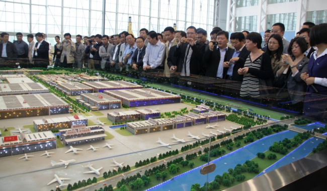 同济MBA校友赴中国商飞参观学习 同济MBA校友赴中国商飞参观学习