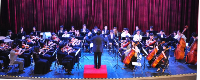 学生管弦乐团参加星空剧场开幕音乐会演出 学生管弦乐团参加星空剧场开幕音乐会演出