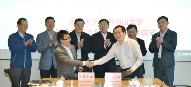 图12 图12