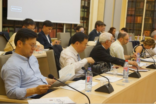 20150617校长助理孙方霖赴法国访问并出席里昂大学“国际联盟”大会2