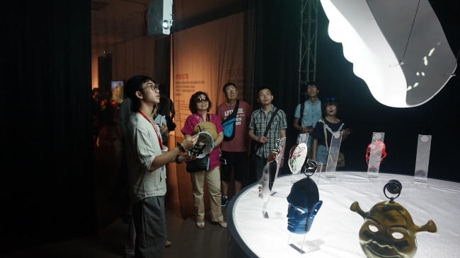艺术与传媒学院《千人千面》作品4 艺术与传媒学院《千人千面》作品4