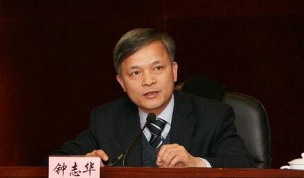 中国汽车报网--钟志华校长