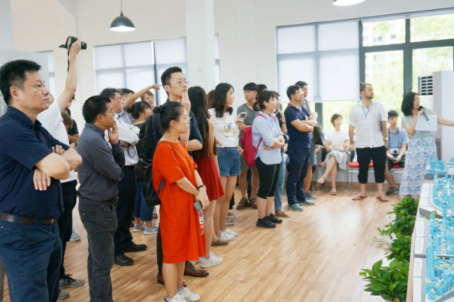 工作坊团队汇报成果现场 工作坊团队汇报成果现场