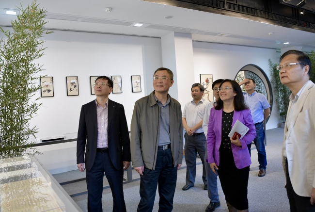 观展 观展